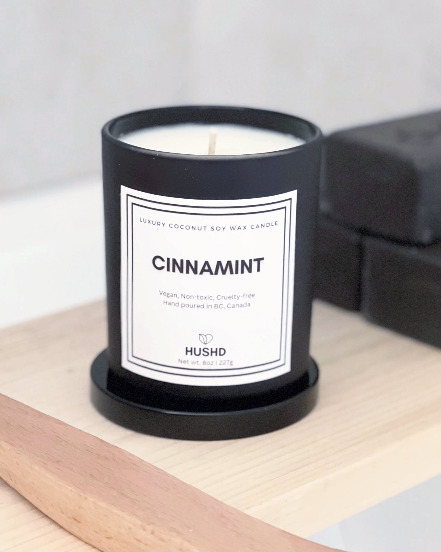 Cinnamint, cinnamon, cinammon, mint, leaves, peppermint, natural, non-toxic oils, vegan, coconut soy wax candle, cruelty-free