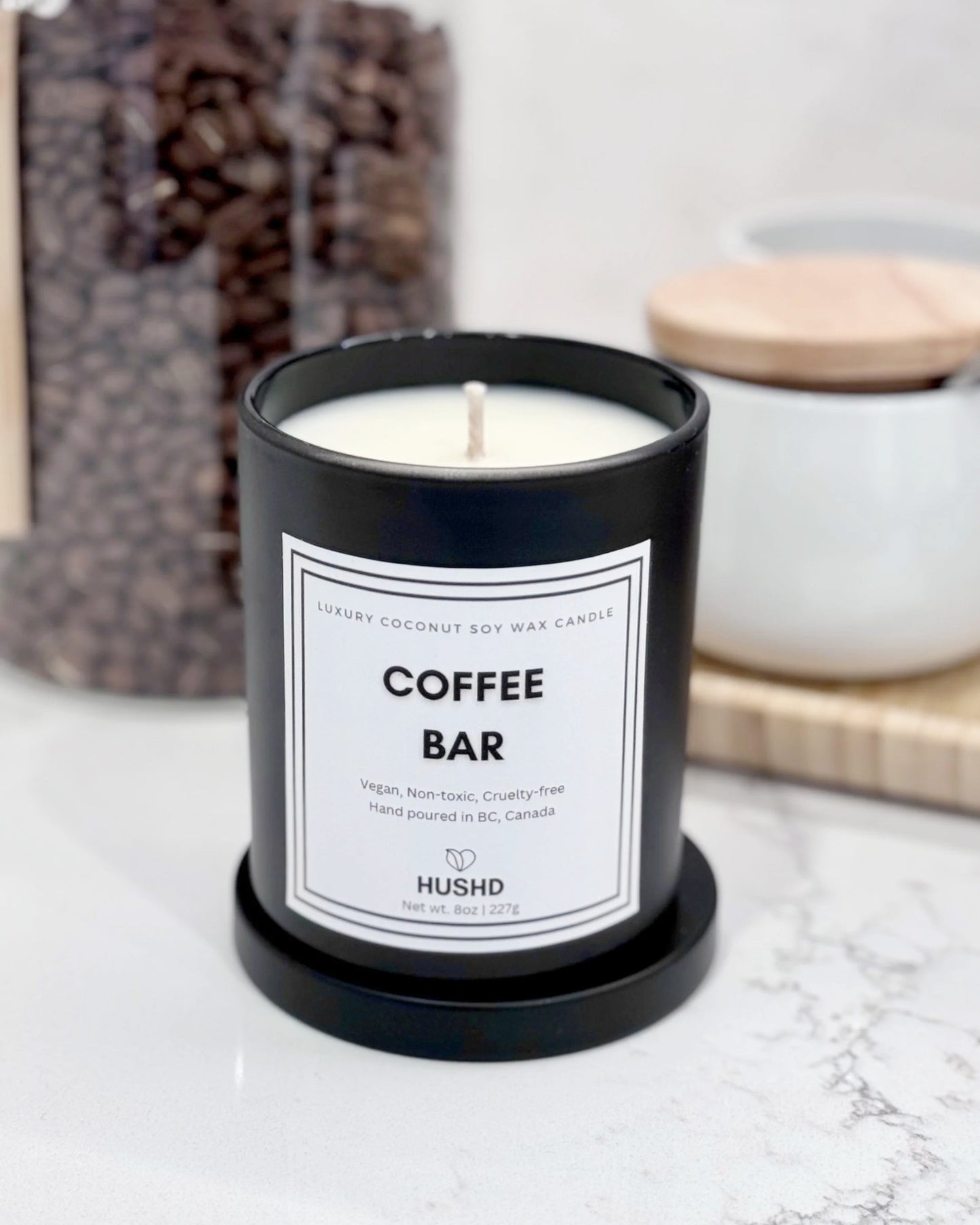 Luxury coconut soy wax candle with espresso scent – handmade in Canada
