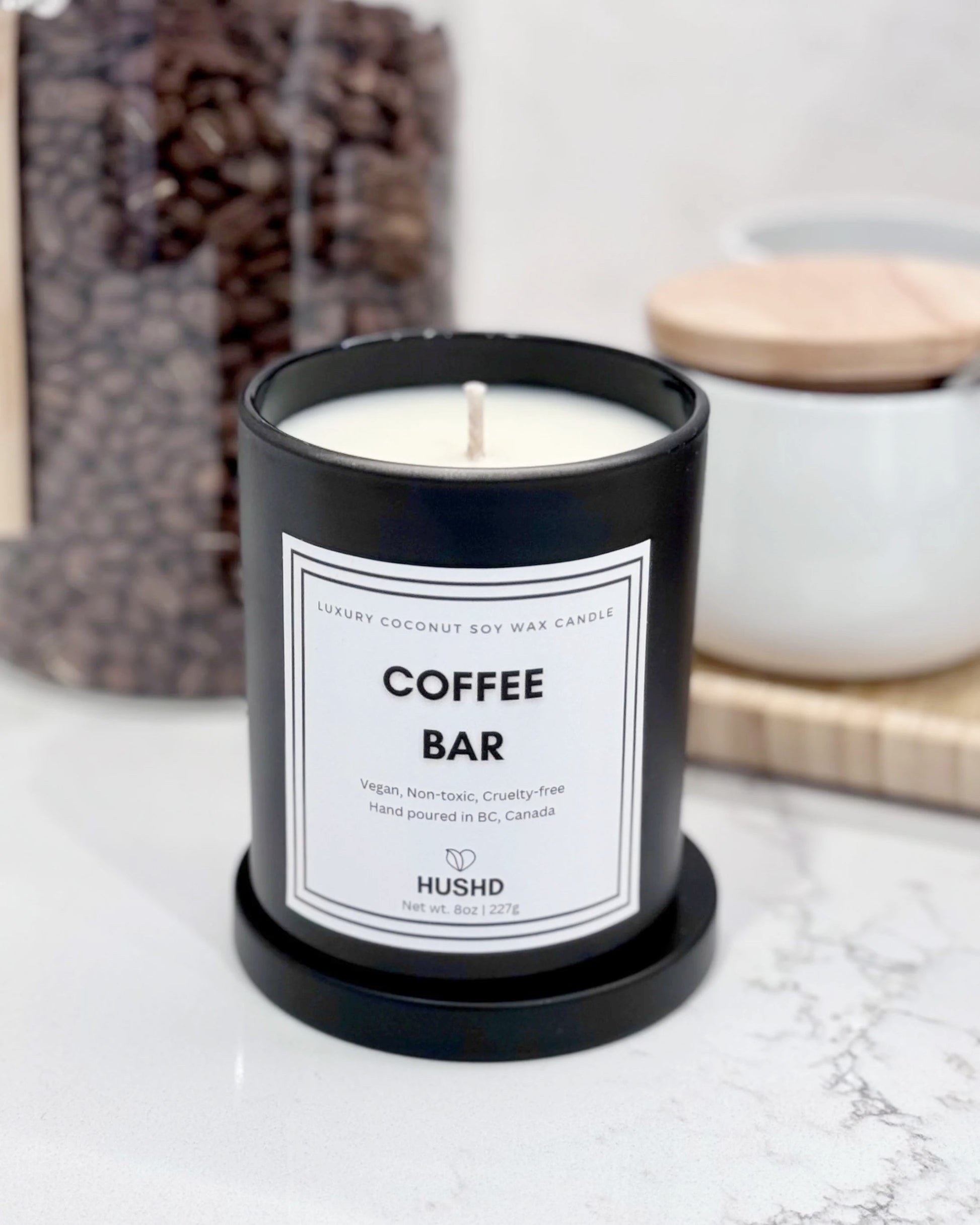 Luxury coconut soy wax candle with espresso scent – handmade in Canada